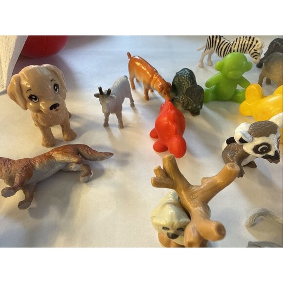 74 Lot mini Animal Toys Sharks Crab Frogs Turtles Farm Safari Fish Cats Dogs - Picture 7 of 16